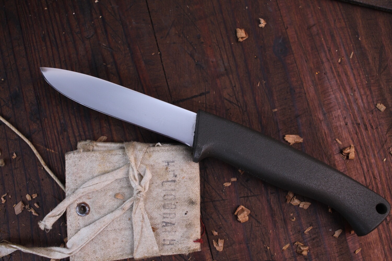Gerber Classic A400 4&quot; Fixed Blade Knife / Armorhide / Satin M2HS ( Pre Owned w/ Box)