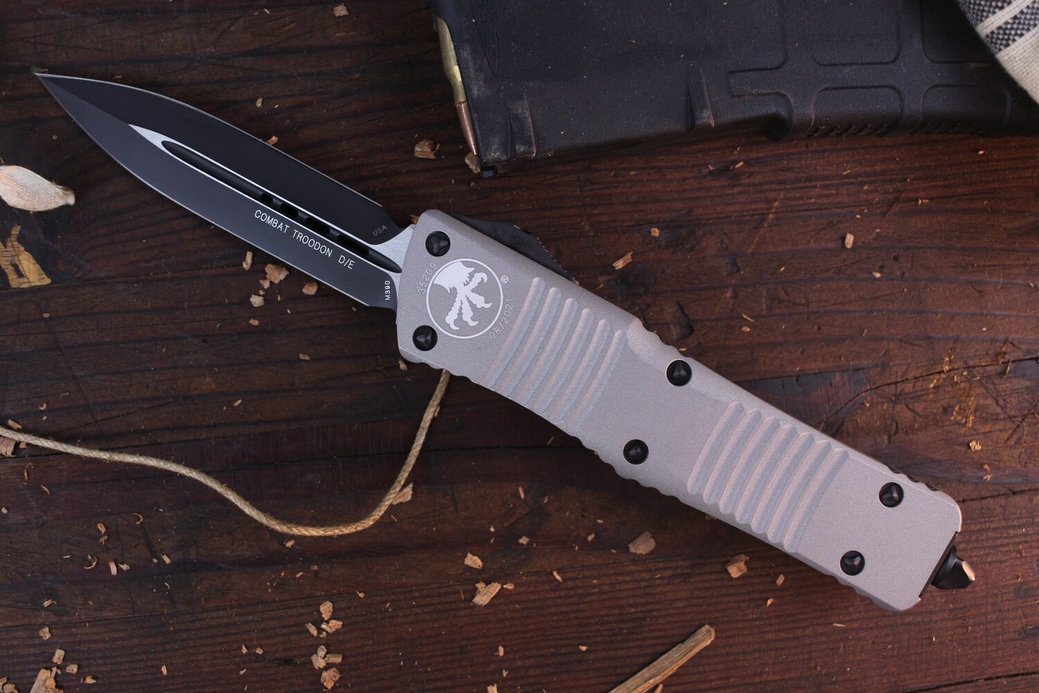 Microtech Combat Troodon 3.8&quot; OTF Automatic Knife / Titanium Gray / Black