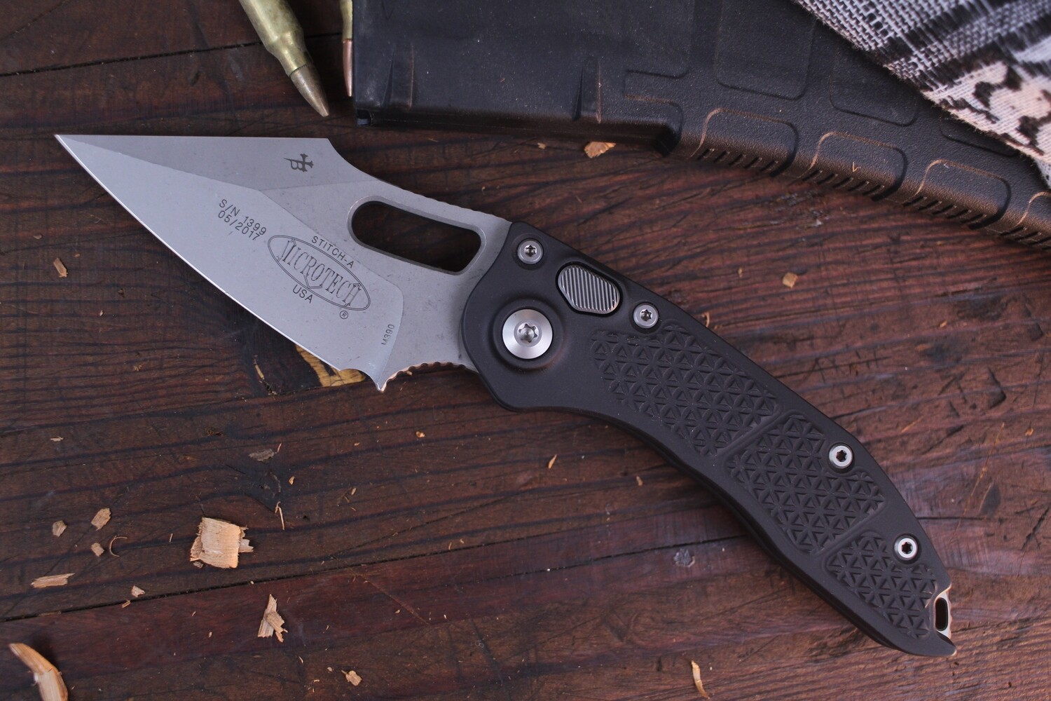 Microtech Stitch 3.75 Automatic Knife  Black Aluminum  Apocalyptic 