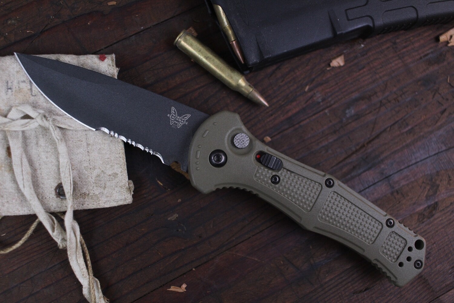 Benchmade Claymore 3.6&quot; Auto Knife / Ranger Green Grivory / Black Serrated CPM-D2 ( Pre Owned )