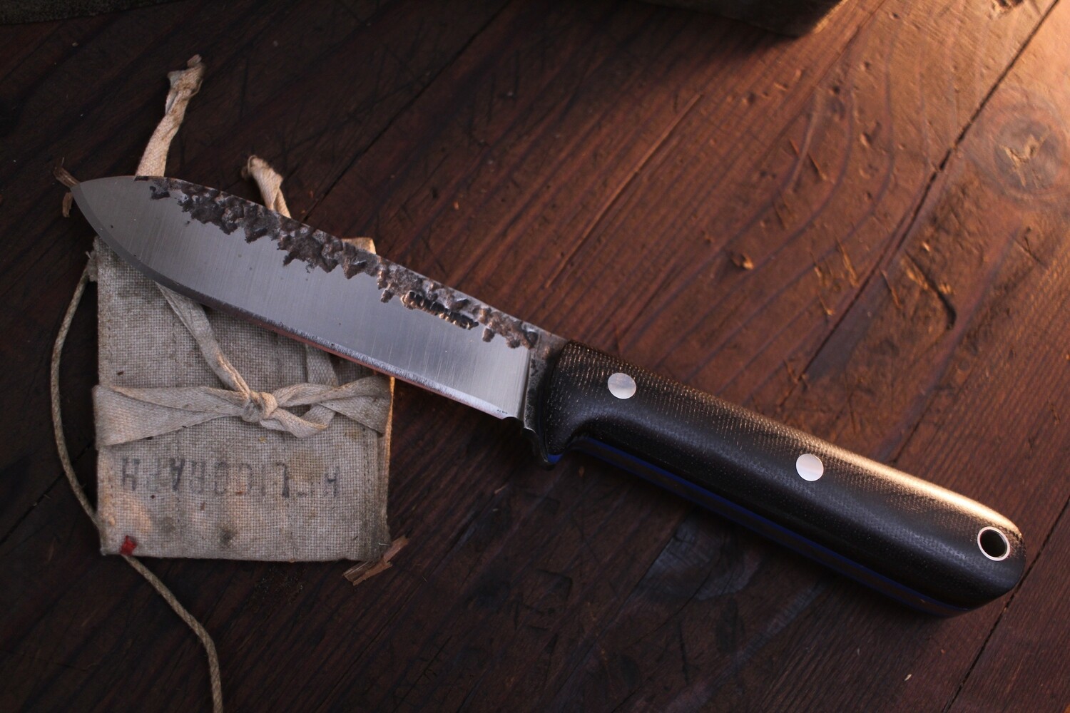 Lon Humphrey Kephart 4.5” Fixed / Black Micarta &amp; Blue Liners / Forge Finish 3V