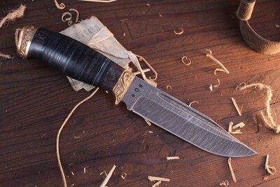 Olamic Cutlery Voykar HT 5.875&quot; Fixed Blade Knife / Wenge &amp; Leather With Bronze Fittings / Storms of Jupiter Damascus