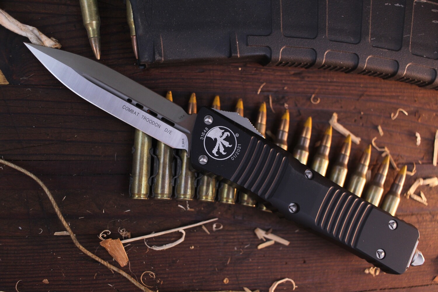 Microtech Combat Troodon 3.8&quot; OTF D/E Automatic Knife / Black / Satin (Pre Owned)