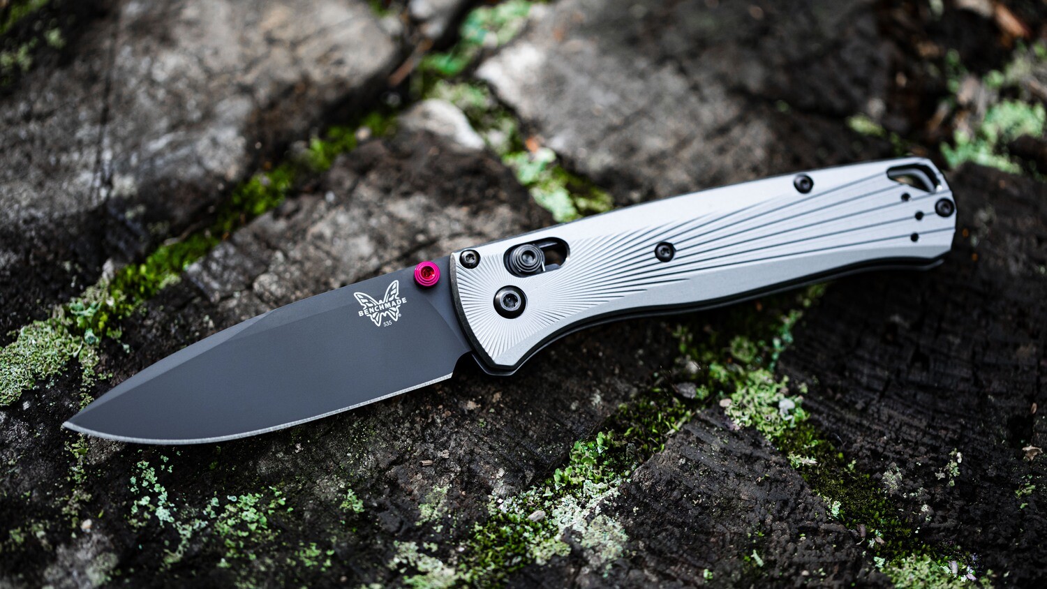Benchmade Bugout 3.2&quot; AXIS Lock Knife / Sun Burst Aluminum / DLC M390