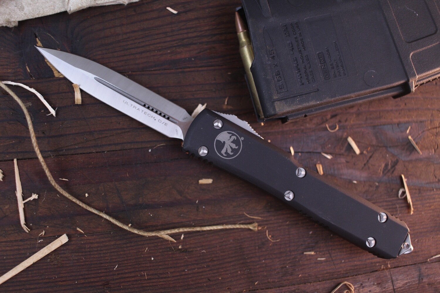 Microtech Ultratech D/E 3.4&quot; OTF Automatic Knife / Black / Satin ( Pre Owned )