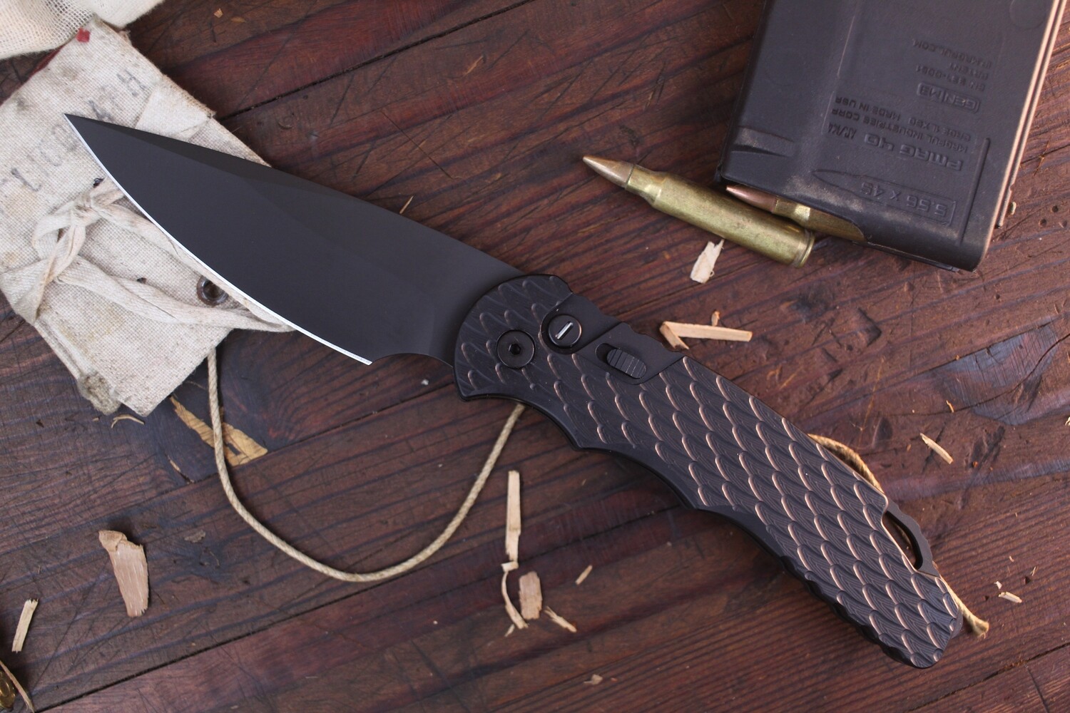 Pro-Tech TR-4 F3 4&quot; Automatic Folder / Black Feather Scaled Aluminum &amp; Tritium Button / Black Sterile CPM-D2