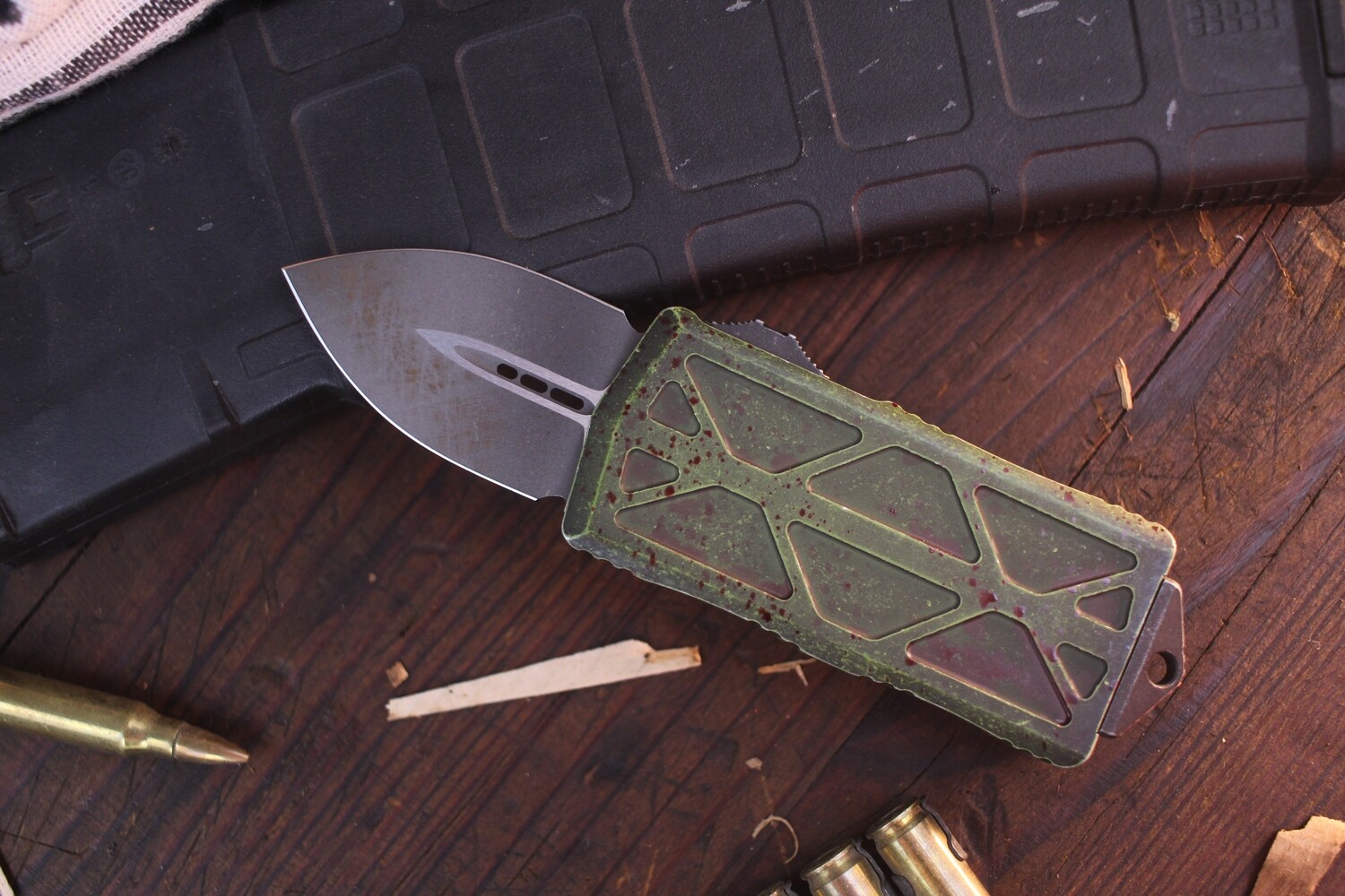 Microtech Outbreak Exocet D/E 1.98&quot; Automatic OTF / Pandemic Green Aluminum / Stonewashed