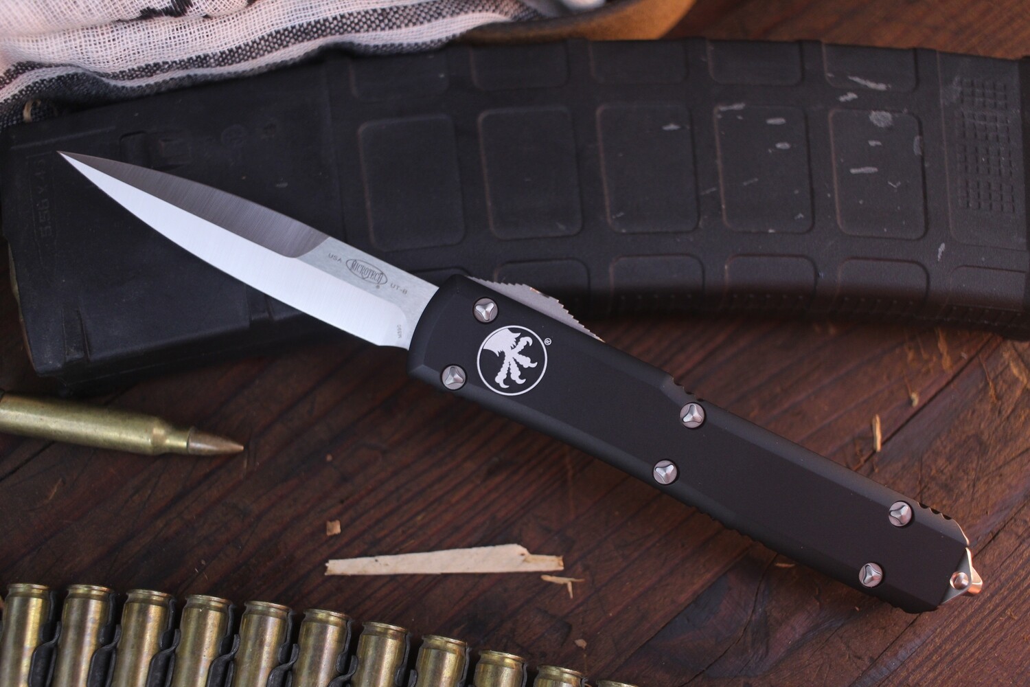 Microtech Ultratech Bayonet 3.4&quot; Automatic OTF / Black Aluminum / Satin