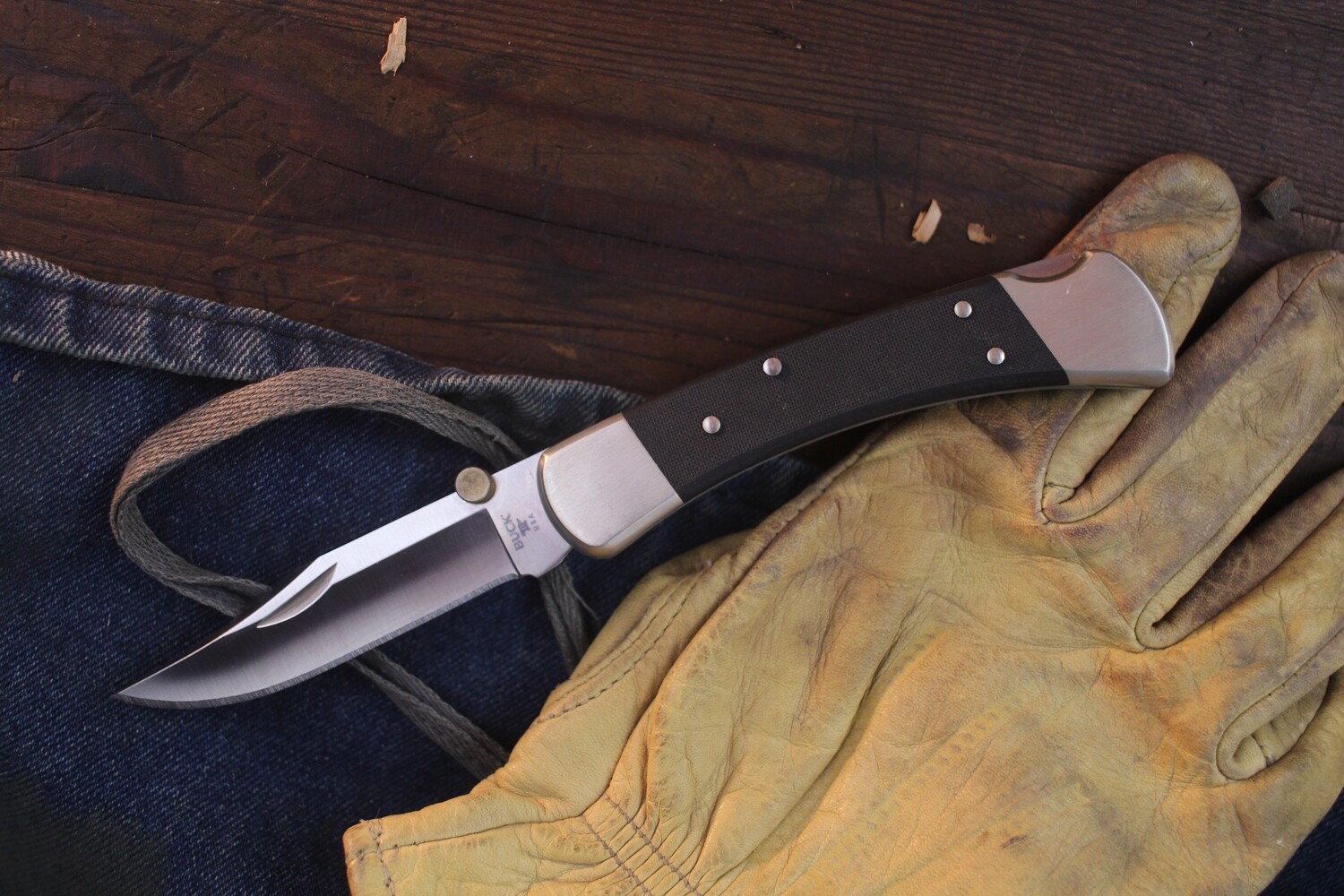 Buck 110 Hunter Pro 3.75&quot; Lockback Folder / Black G-10 / Satin S30V ( Pre Owned )