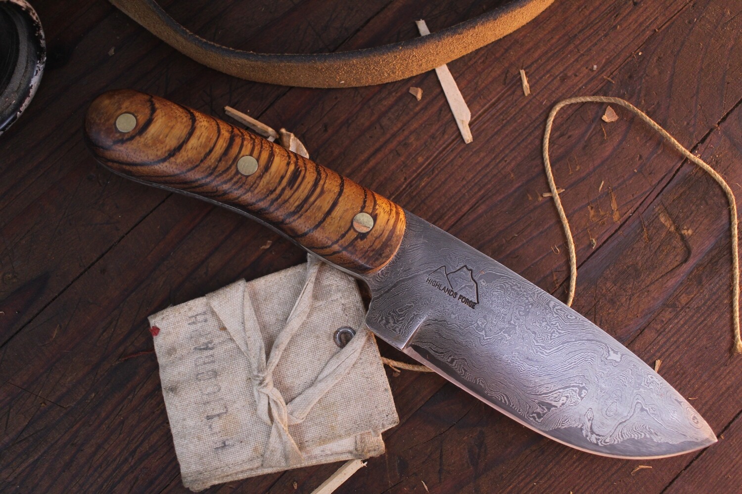 Highlands Forge Camp Knife 5&quot; Fixed Blade / Zebra Wood / 180 Layer Damascus 1095 Core