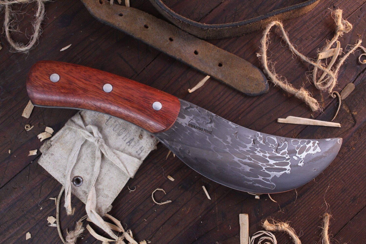 Highlands Forge Snake Skinner 5&quot; Fixed Blade  / Bloodwood / Alaskan Forged Snake Skin Damascus ( 1095 Core )