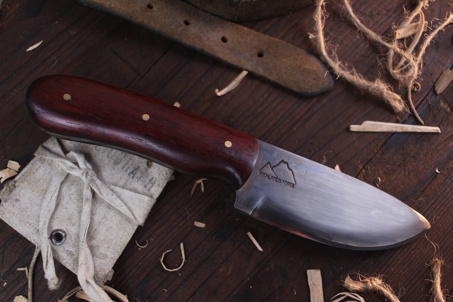Highlands Forge 3.5&quot; Fixed Blade Skinner / Padauk Wood  /  Gun Blued Forged 1095