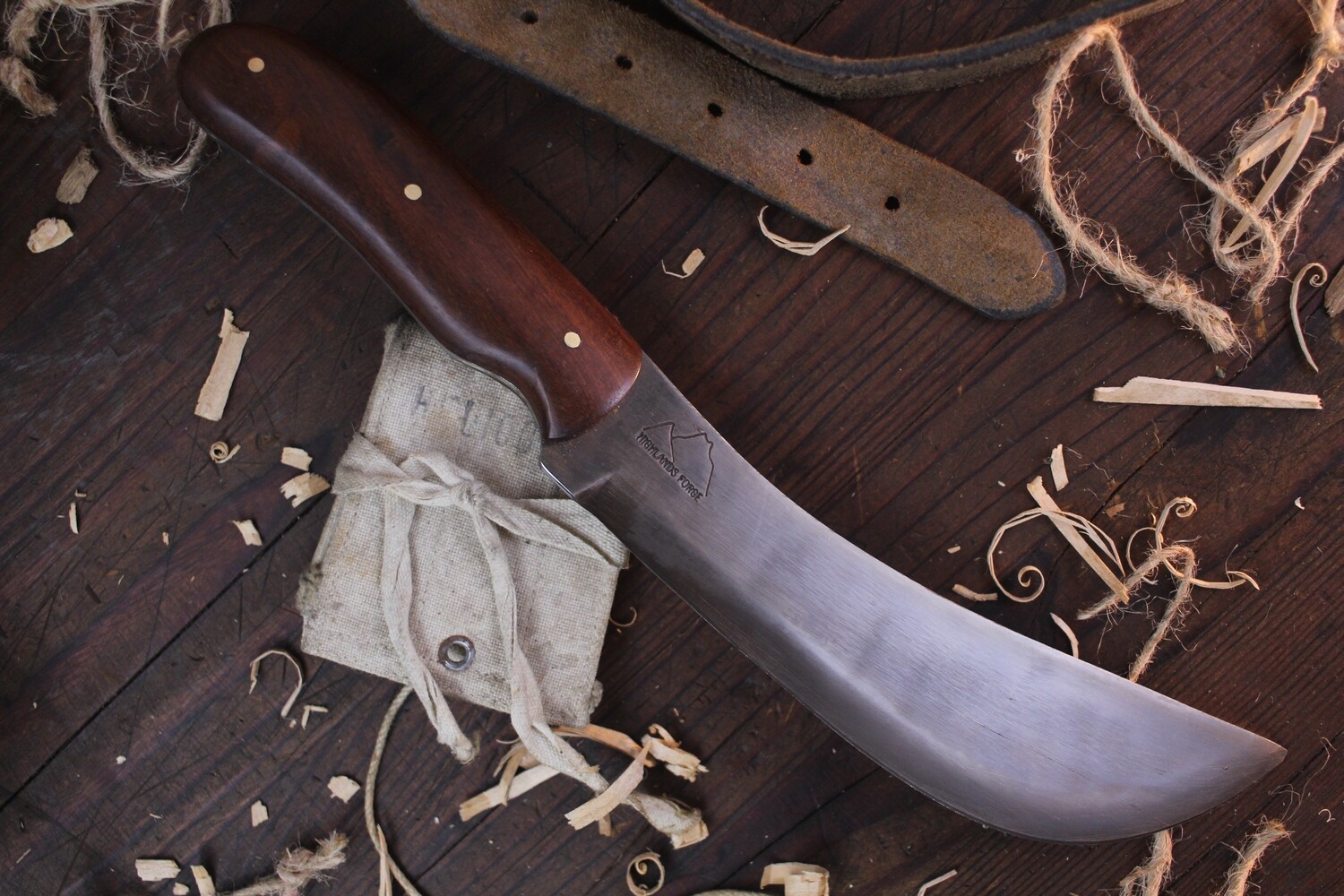 Highlands Forge Tennessee Skinner 6&quot; Fixed Blade / Ironwood /  Forged 80CRV2