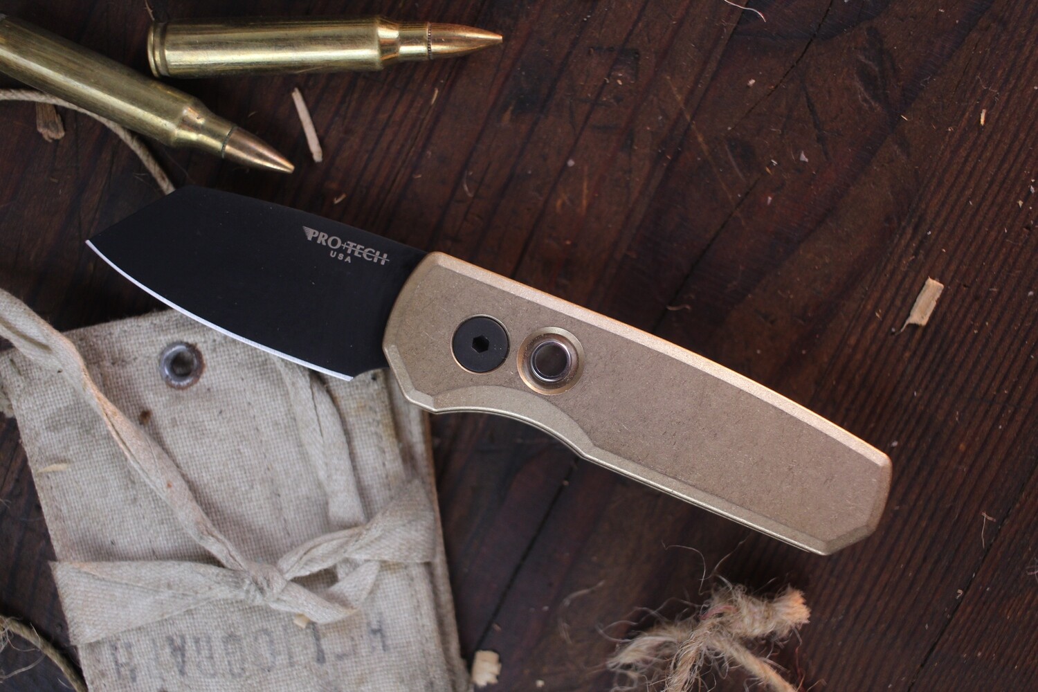 Pro-Tech Limited Edition Runt 5 1.94&quot; AUTO Folder / Bronse Aluminum &amp; Morther Of Pearl Button / Black DLC 20CV