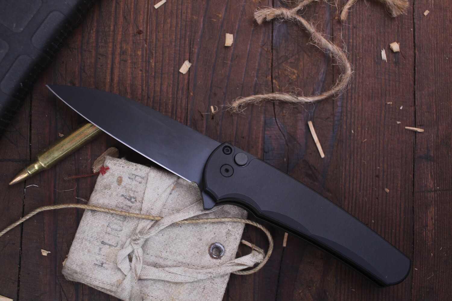 Pro-Tech Malibu 3.3&quot; Wharncliffe Plunge Lock Flipper / Black Aluminum / Black DLC 20CV ( Pre Owned )