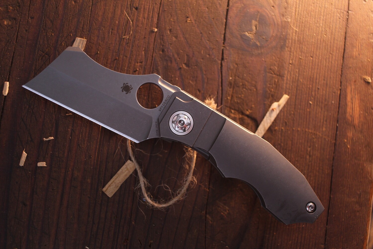 Spyderco Stovepipe 2.8&quot; Framelock Folder / DARK Titanium / Stonewashed 20CV Cleaver