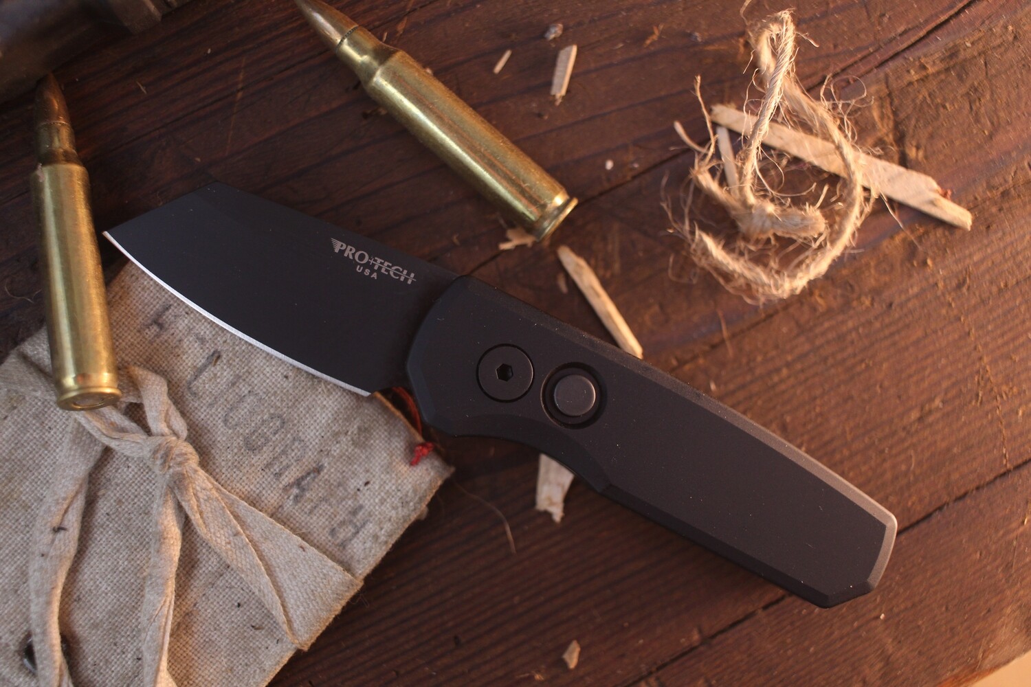 Pro-Tech Runt 5 1.96&quot; Automatic Folder / Black Aluminum / Black DLC 20CV Reverse Tanto