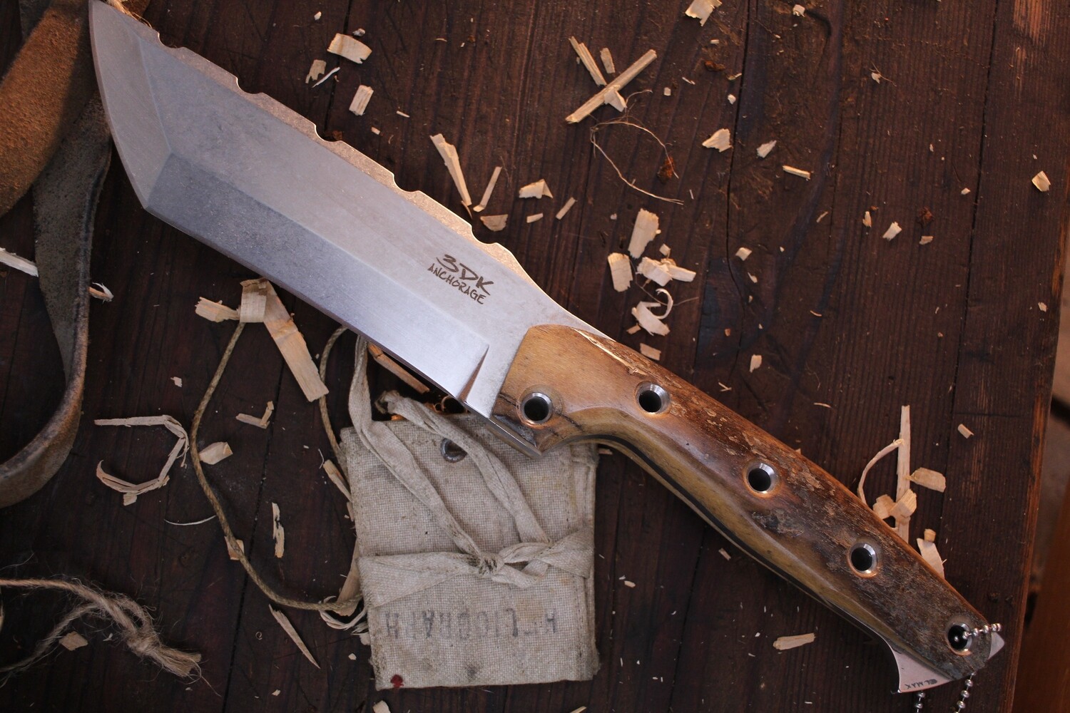 3DK Amuk 6&quot; Fixed Tanto Point, Elmax Blade / Stellar Sea Cow Bone