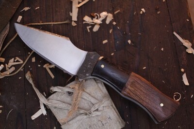 Barrett Knives Ranger 4” Spearpoint Hunter / Wenege Bolsters & Walnut Scales / Satin Forged 1095