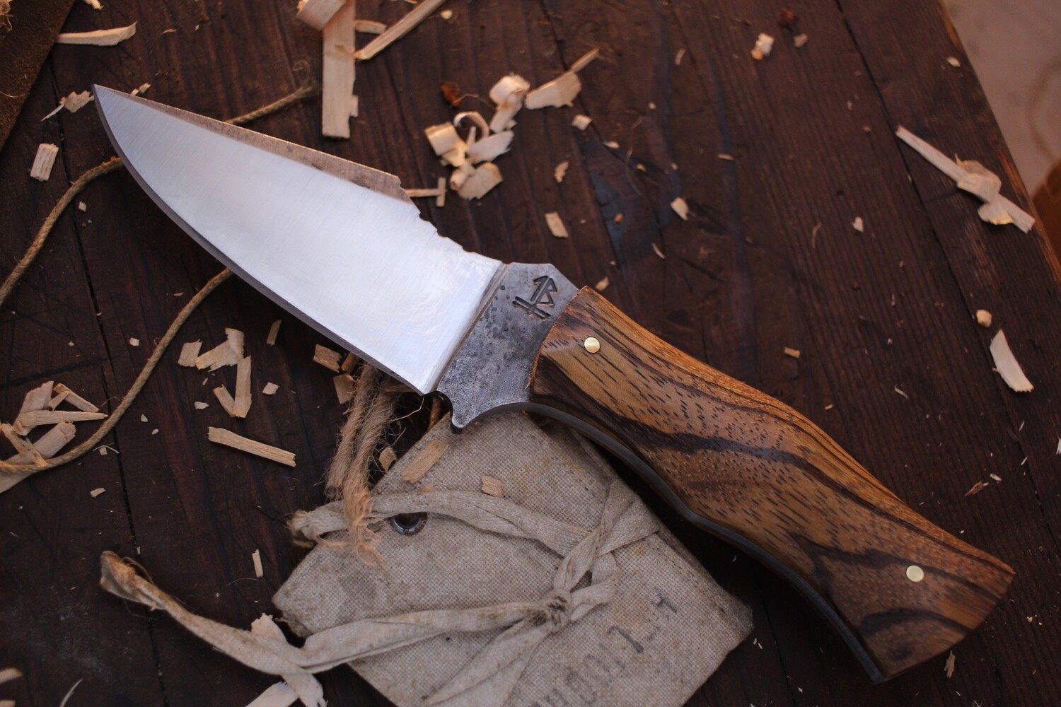 Barrett Knives Ranger 4” Spearpoint Hunter / Zebrawood / Forge Finish 1095