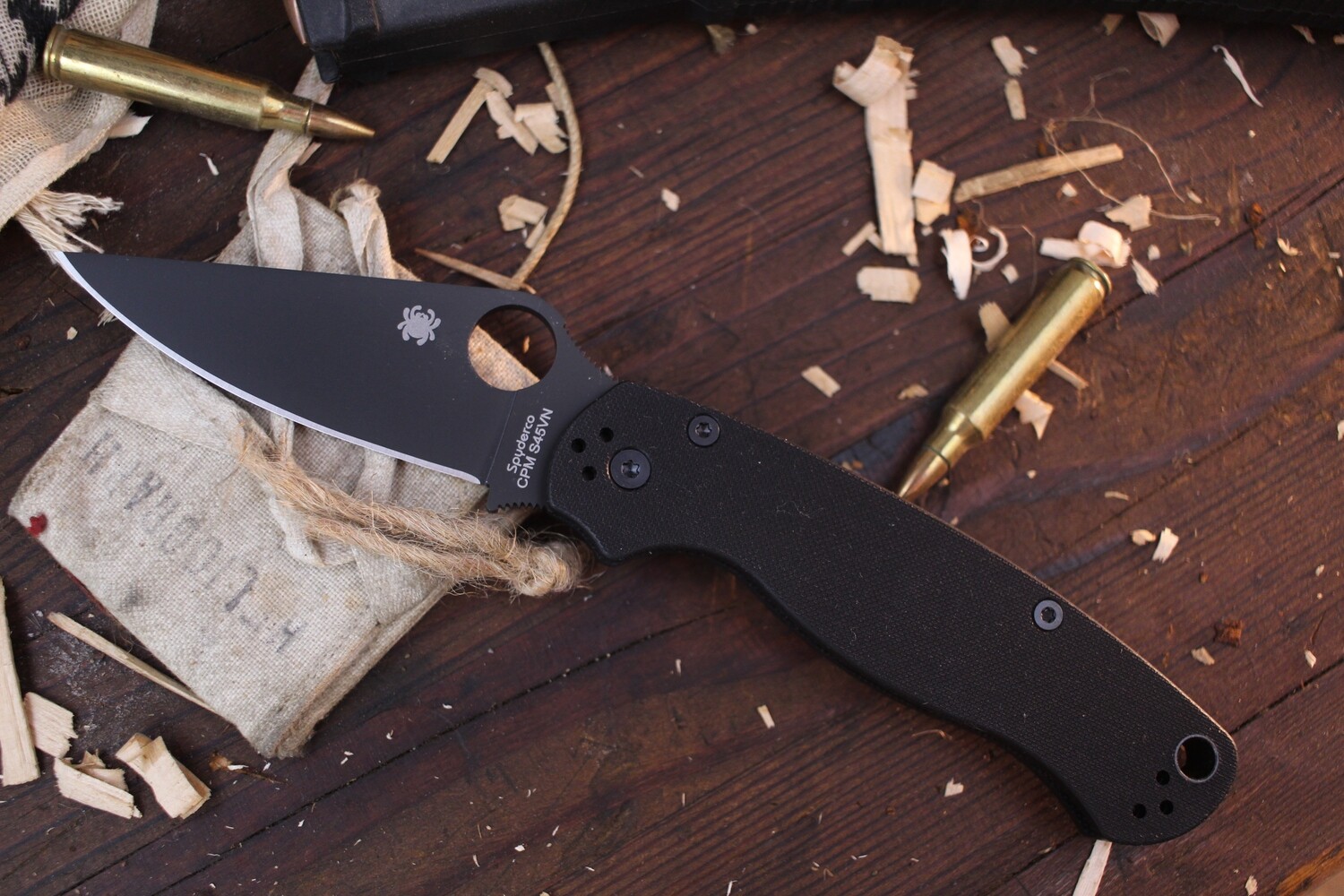 Spyderco Paramilitary 2 3.4&quot; Compression Lock Folder / Black G-10 / Black S45VN