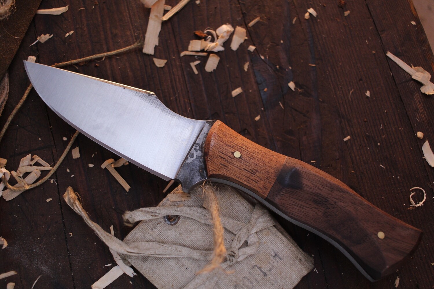 Barrett Knives Ranger 4” Spearpoint Hunter / Mahogany Bolsters &amp; Walnut Scales / Satin Forged 1095