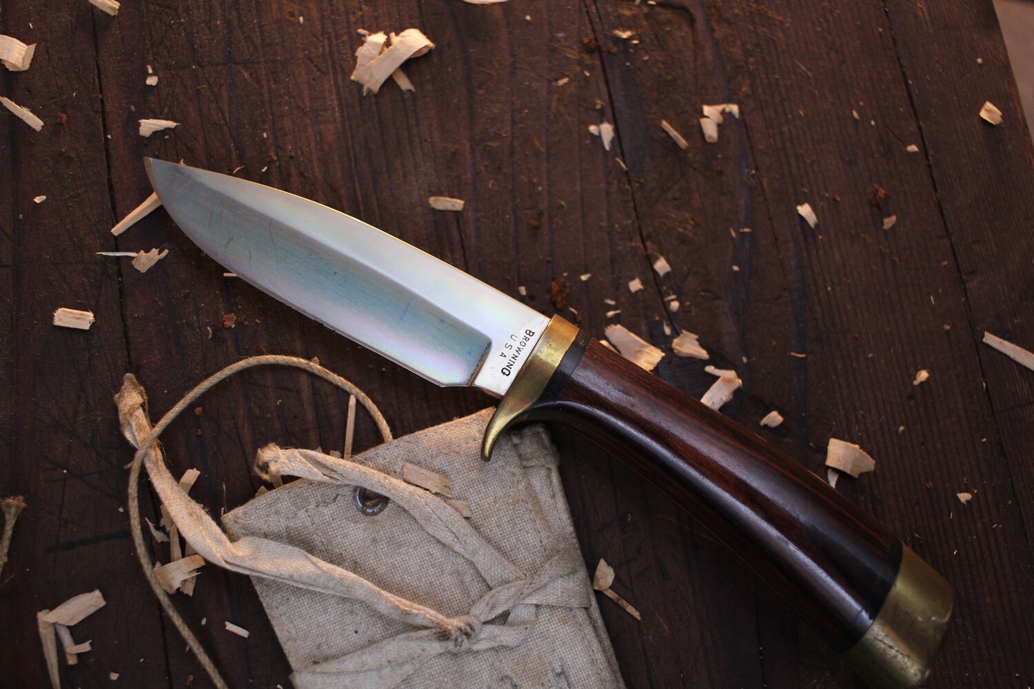Browning Vintage 1970&#39;s 37181 3.5&quot; Drop Point Hunter / Rosewood &amp; Brass / Satin High Carbon ( Pre Owned )