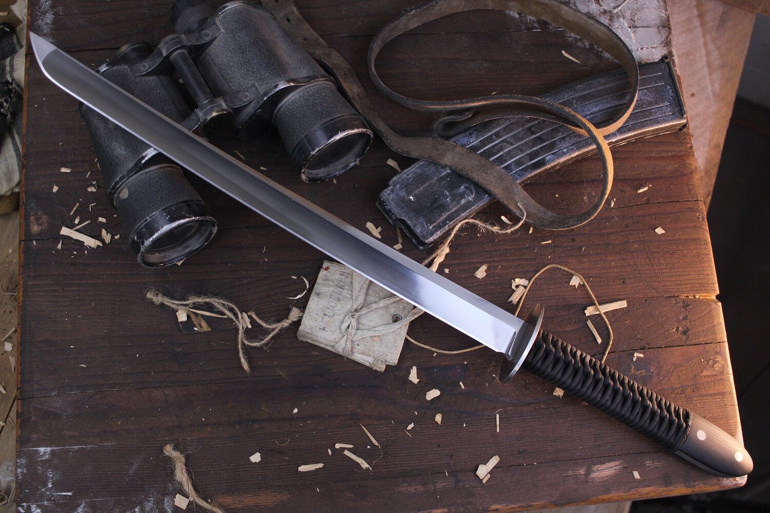 Rob Criswell Custom 16&quot; Modern Wakizashi / Black Paracord &amp; G-10 / Satin A2