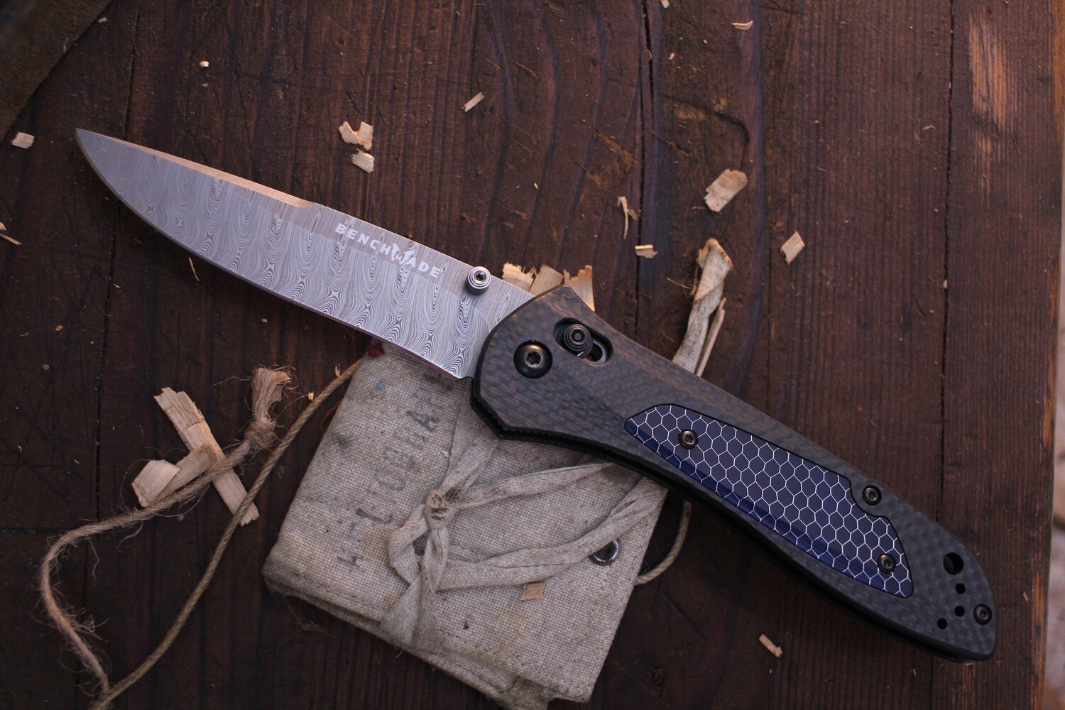 Benchmade Gold Class 710  3.9&quot; AXIS Lock Folder / Carbon Fiber &amp; C-Tec / Twist Damasteel ( Pre Owned )