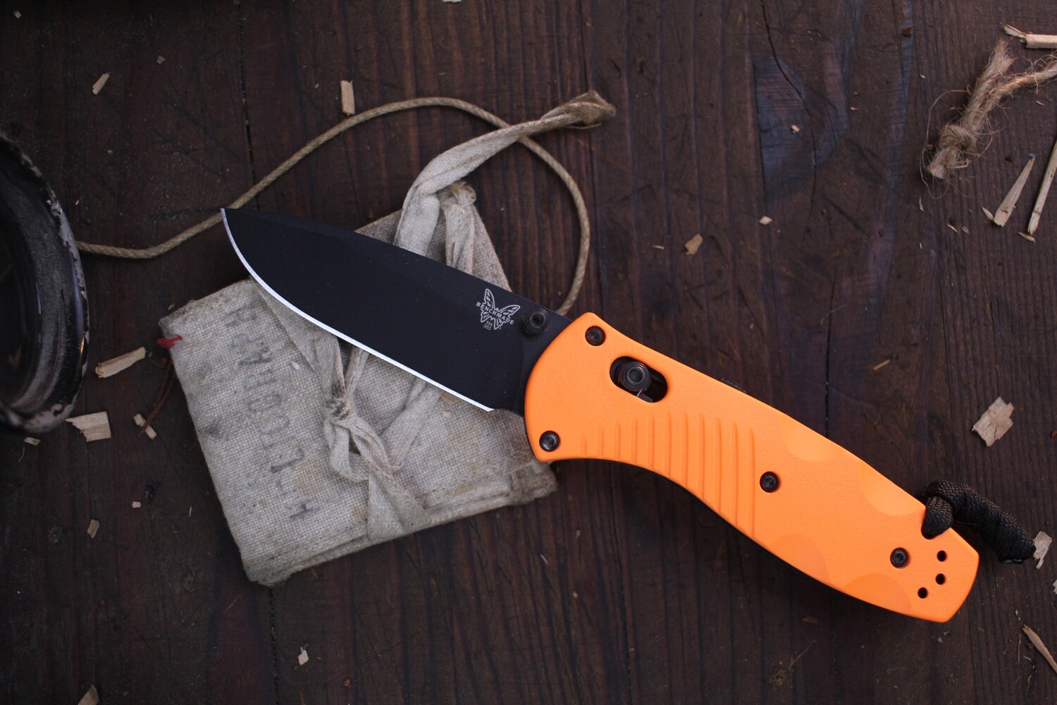 Benchmade Mini Barrage 2.91&quot; AXIS-Assist Folder / Orange Valox / Black D2 ( Pre Owned )
