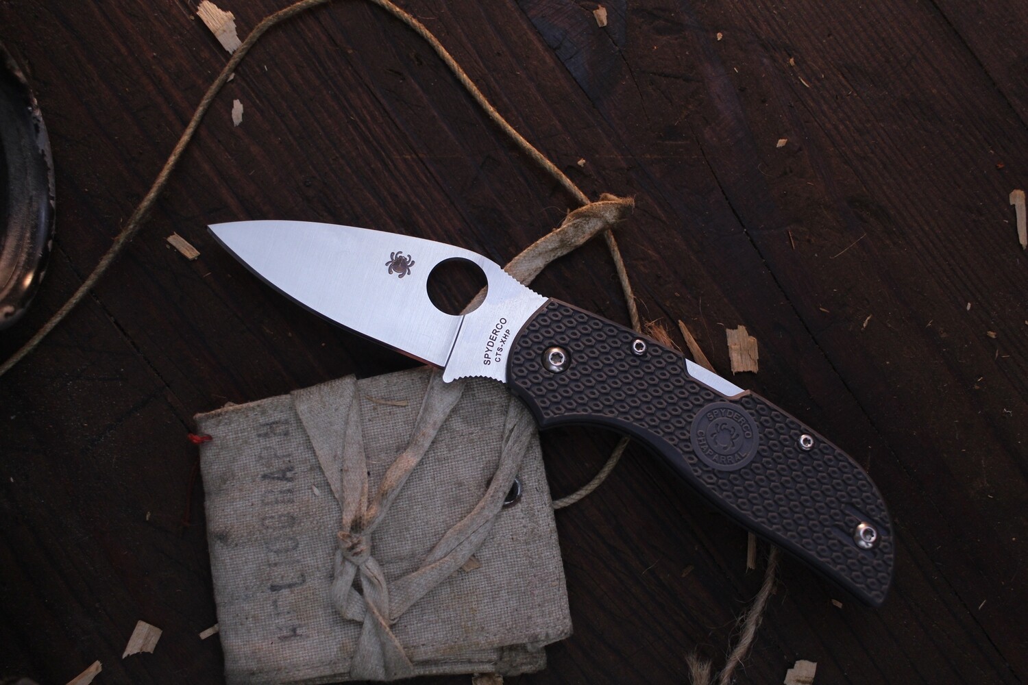 Spyderco Chaparral 2.8&quot; Lockback Folder / Gray FRN / Satin CTS-XHP ( Pre Owned )