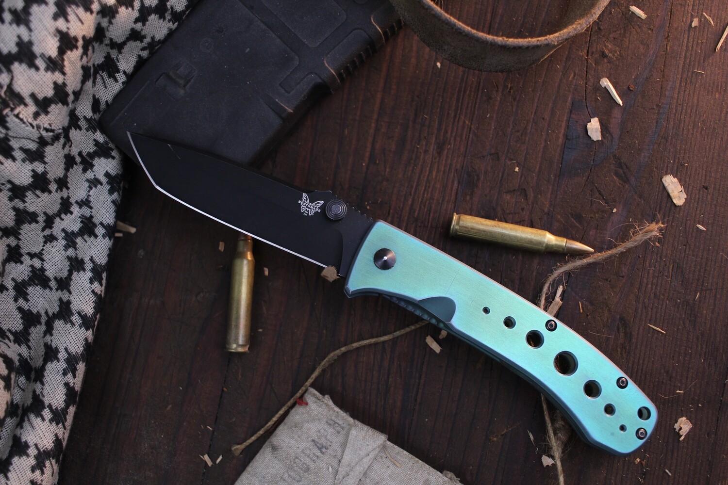 Benchmade LFTi 4&quot; Tanto Frame Lock Folder / Anodized Titanium / Black M4 (Pre-Owned)