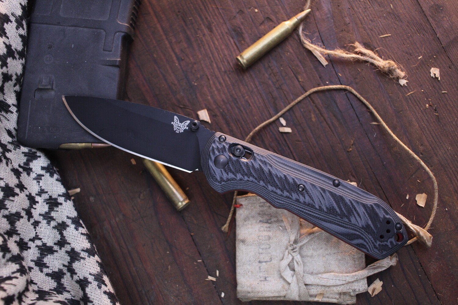 Benchmade Freek 3.6&quot; AXIS Lock Knife / Black &amp; Gray G-10 / Black CPM-M4 ( Pre Owned )