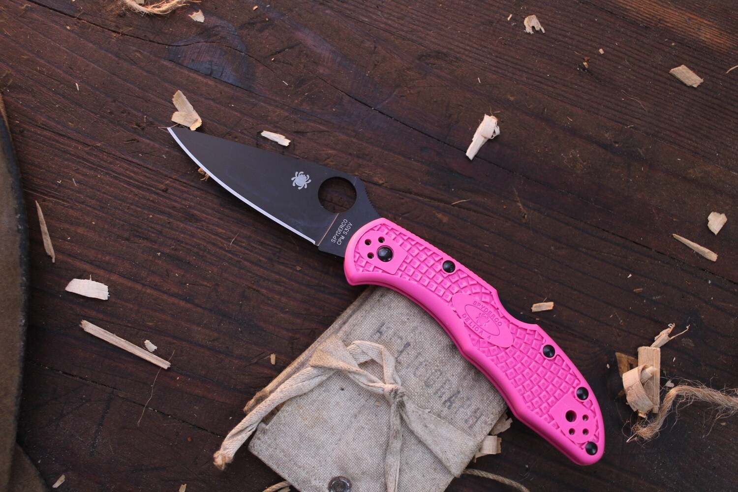 Spyderco Delica 4  2.9&quot; Lightweight Folding Knife / Pink FRN Handles /  Black TiCN CPM-S30V