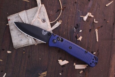 Benchmade Mini Bugout 2.82&quot; AXIS Lock Folder / Blue Grivory / Black Blade S30V ( Pre Owned )