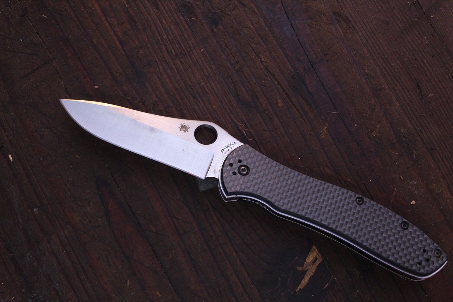 Spyderco Gayle Bradley 2 3.6&quot; Folding Knife / Carbon Fiber / Satin M4 ( Pre Owned )