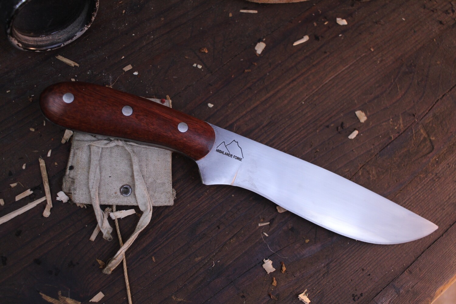 Highlands Forge Fighter 7&quot; Fixed Blade / Bloodwood / Satin Forged 1095