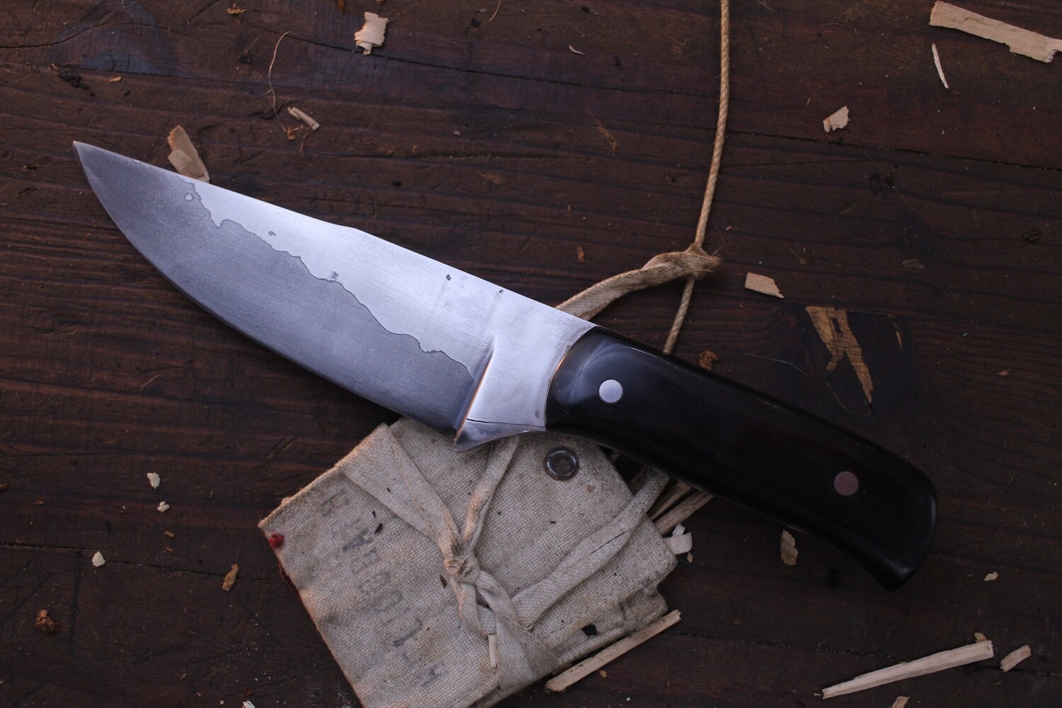 Forge 33 4.5” Clip Point Fixed Blade / Black Resin / Forged 15N20 &amp; 80CRV2 San Mai