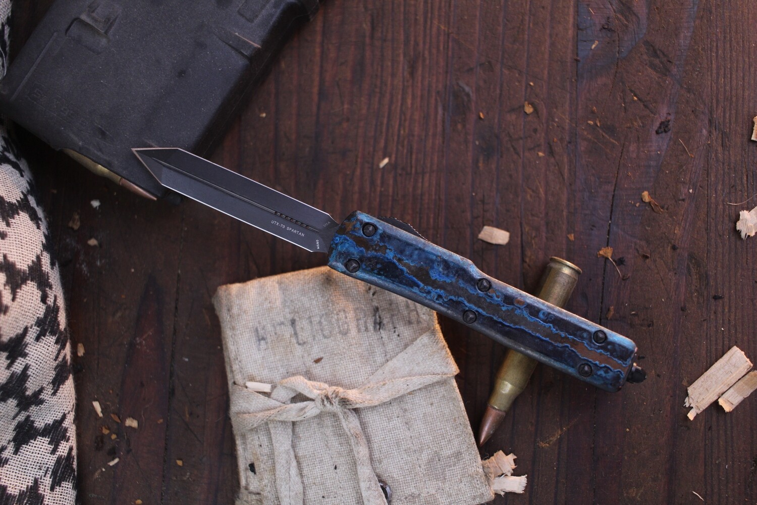 Microtech UTX-70 Spartan Signature Series 2.5&quot; Auto OTF / Shipwrecked Copper &amp; Black Aluminum / Black DLC M390 ( Pre Owned )