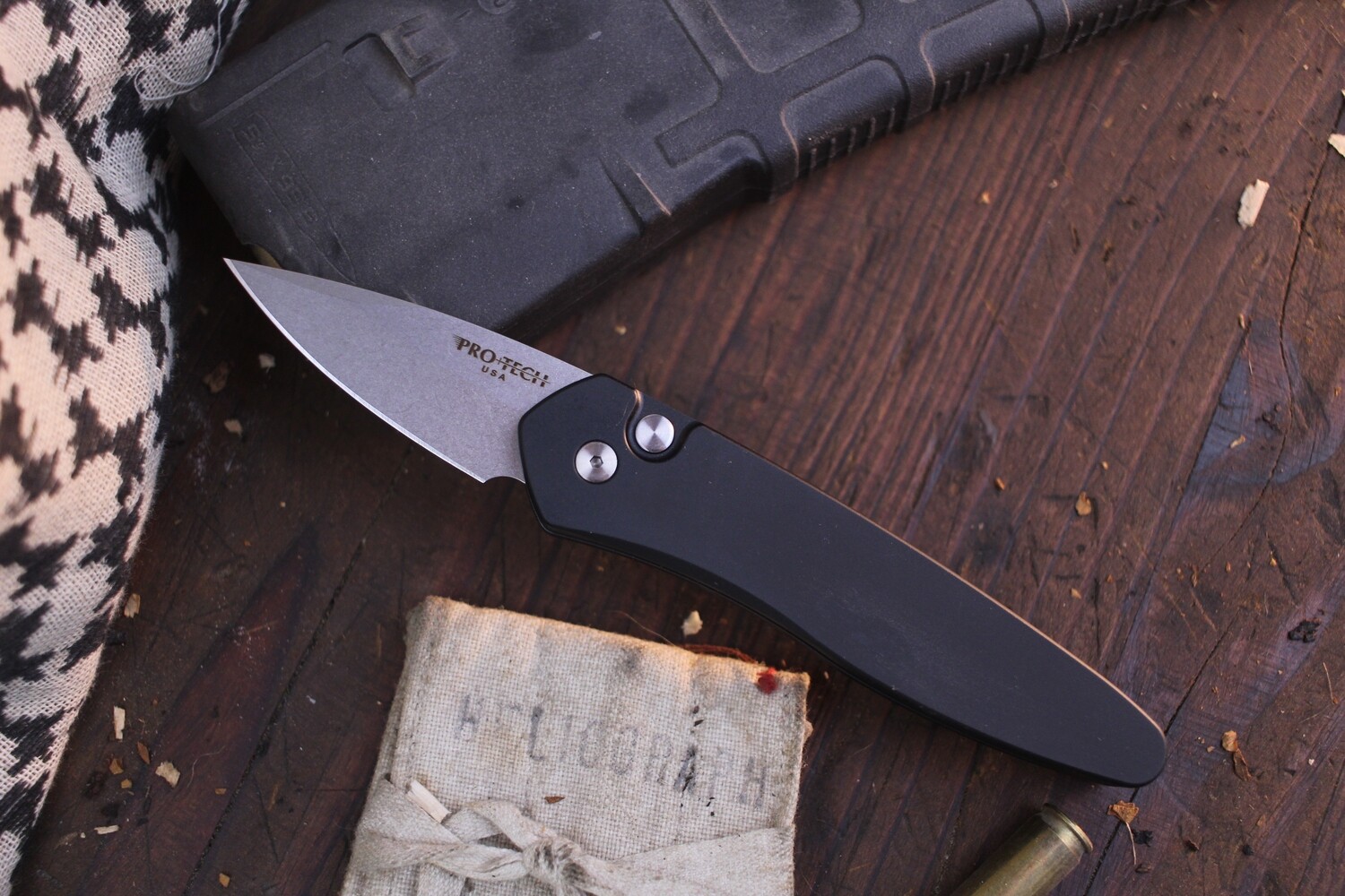 Protech Half-Breed 1.95&quot; AUTO Buttonlock Folder /Black Aluminum / Stonewashed S35VN