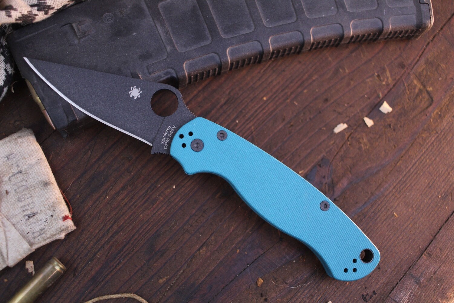 Spyderco Paramilitary 2 3.44&quot; Linerlock Folder / Teal Cerakote G-10 / Black S45VN ( Pre Owned )