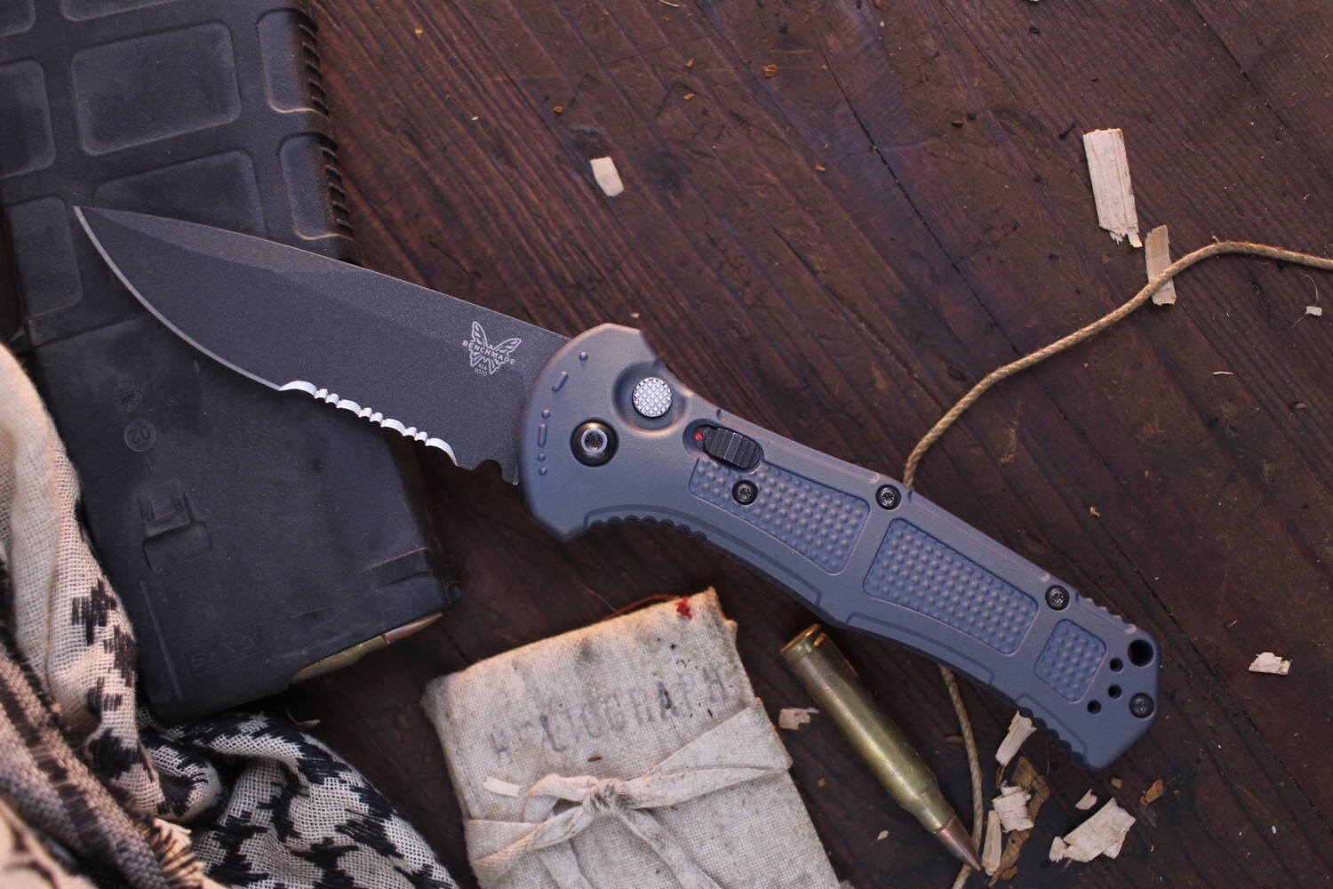 Benchmade Claymore 3.6&quot; Auto Folder / Northern Lights Cerakote Grivory / Tungsten Cerakote Serrated CPM-D2 ( Pre Owned )