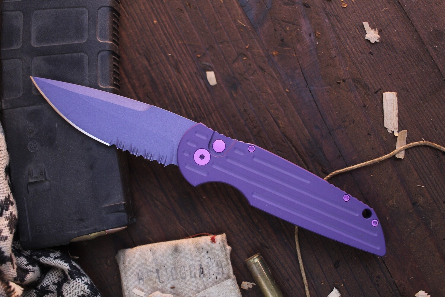 Pro-Tech TR-3 3.5 Automatic Button Lock Folder / Purple Cerakote Aluminum &amp; Pink Hardware / Cobalt Cerakote 154CM ( Pre Owned )
