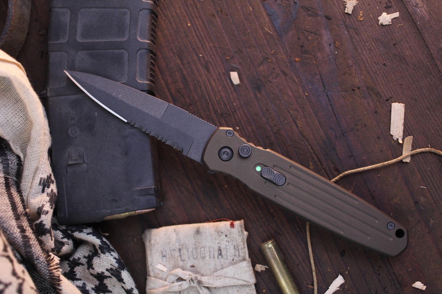 Gerber Applegate-Fairbairn Covert 3.78&quot; AUTO Folder / Burnt Bronze Cerakote Aluminum / Cobalt Cerakote S30VN ( Pre Owned )