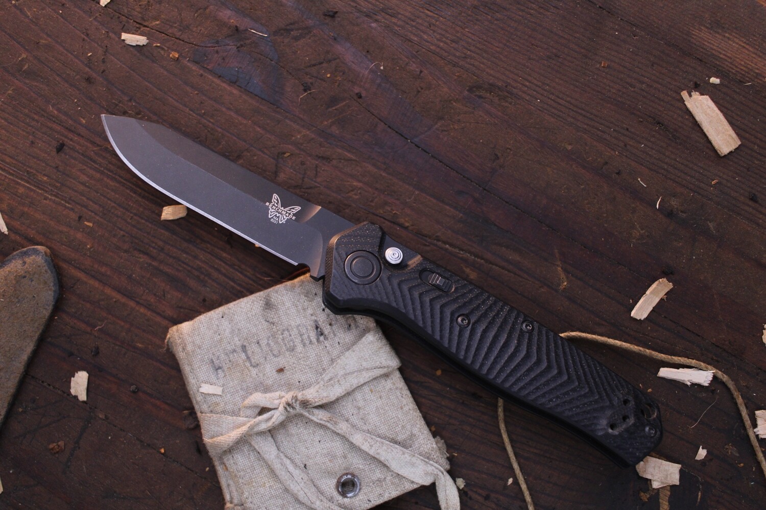 Benchmade Mediator 3.3” Automatic Knife / Black G10 / Black Reverse Tanto S90V / First Production ( Pre Owned )