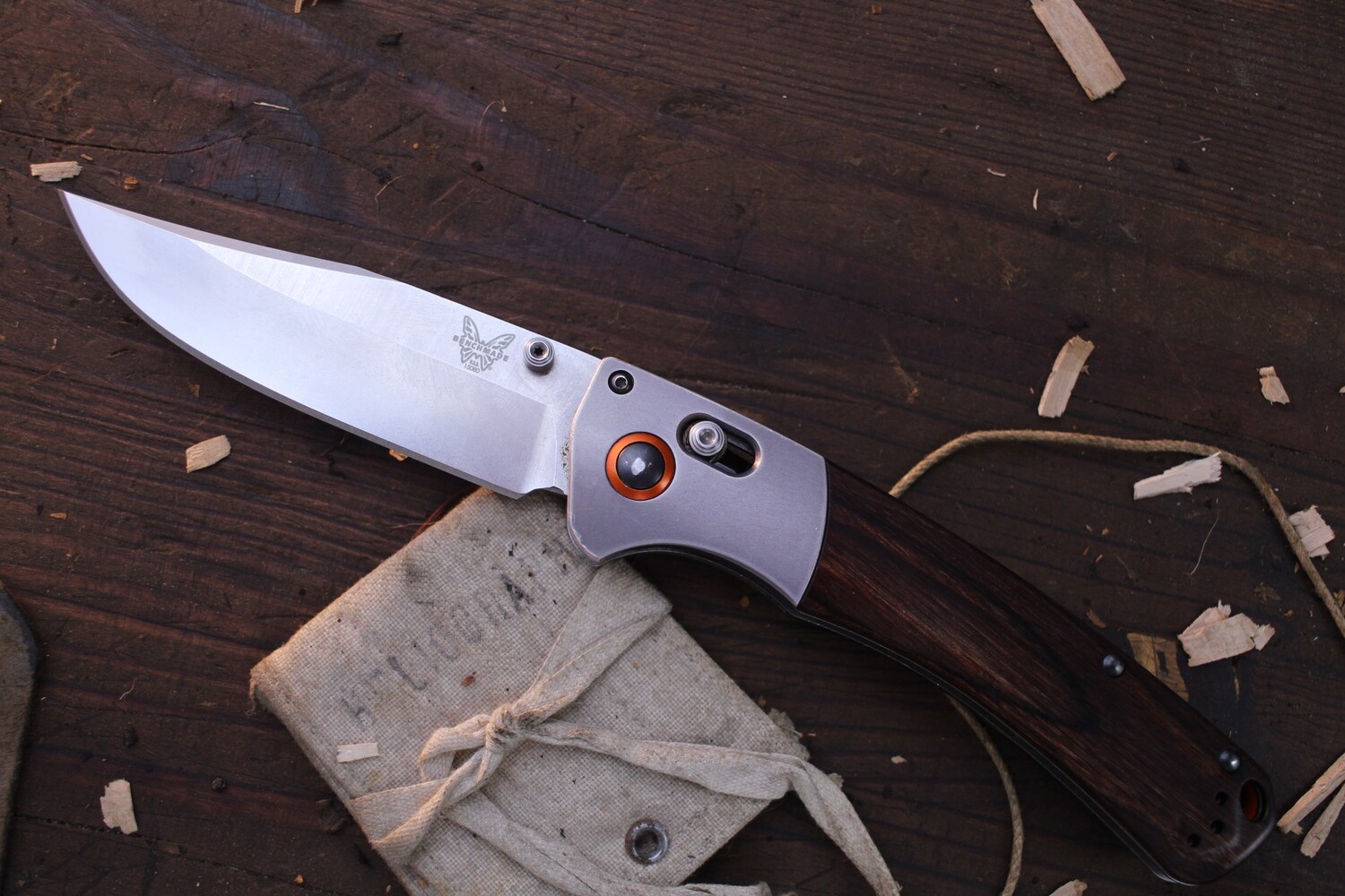 Benchmade Crooked River 4&quot; AXIS Lock Knife / Satin / Dark Wood (Pre-Owned)