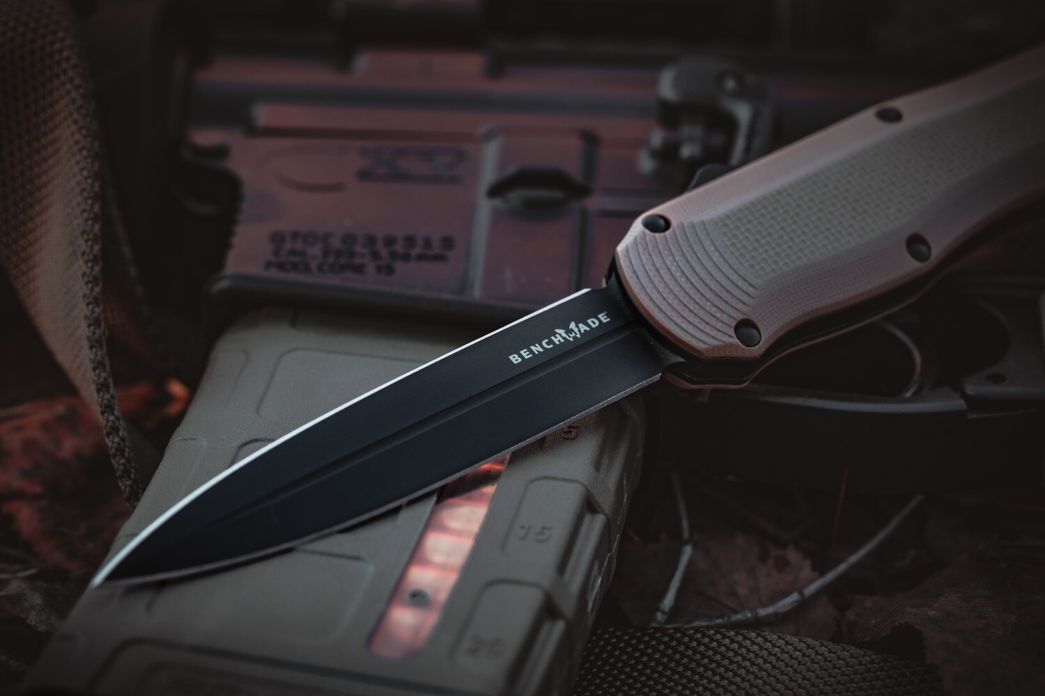 Benchmade Autocrat 3.71&quot; D/A OTF Automatic Knife / Coyote G10 / Black