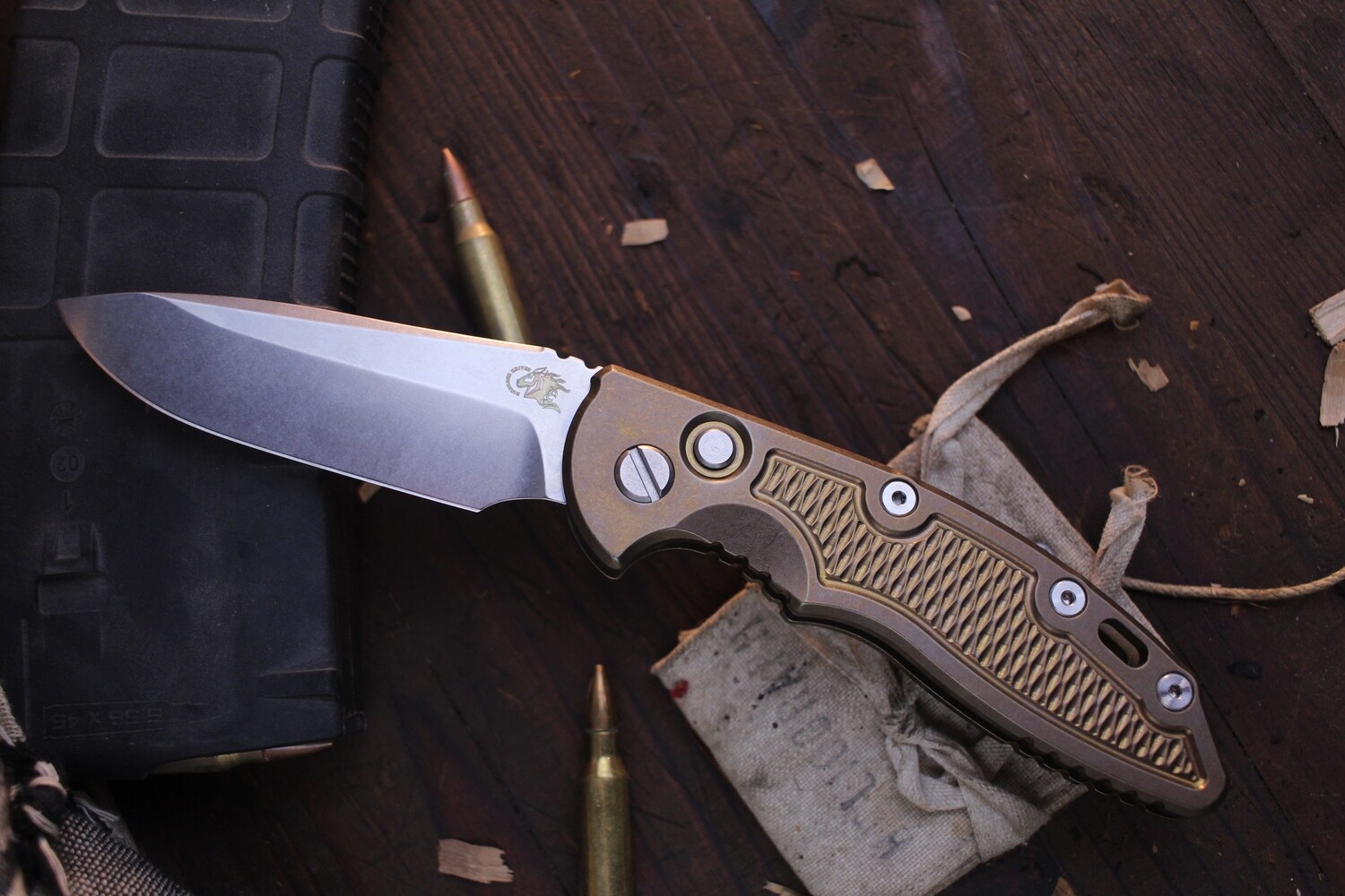 Hinderer XM-18 3.5”AUTO Buttonlock Folder / Stonewashed Bronzed Titanium / Stonewashed 20CV Spearpoint