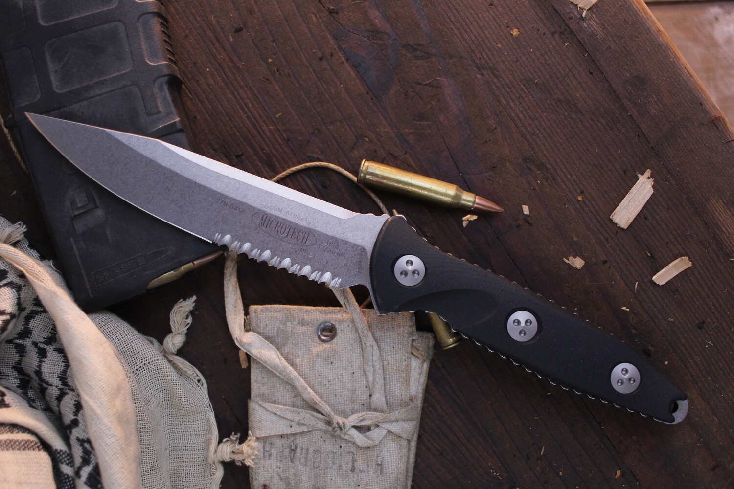 Microtech Socom Alpha S/E 5&quot; Fixed Blade / Black G-10 / Stonewash Partial Serrations 204P ( Pre Owned )