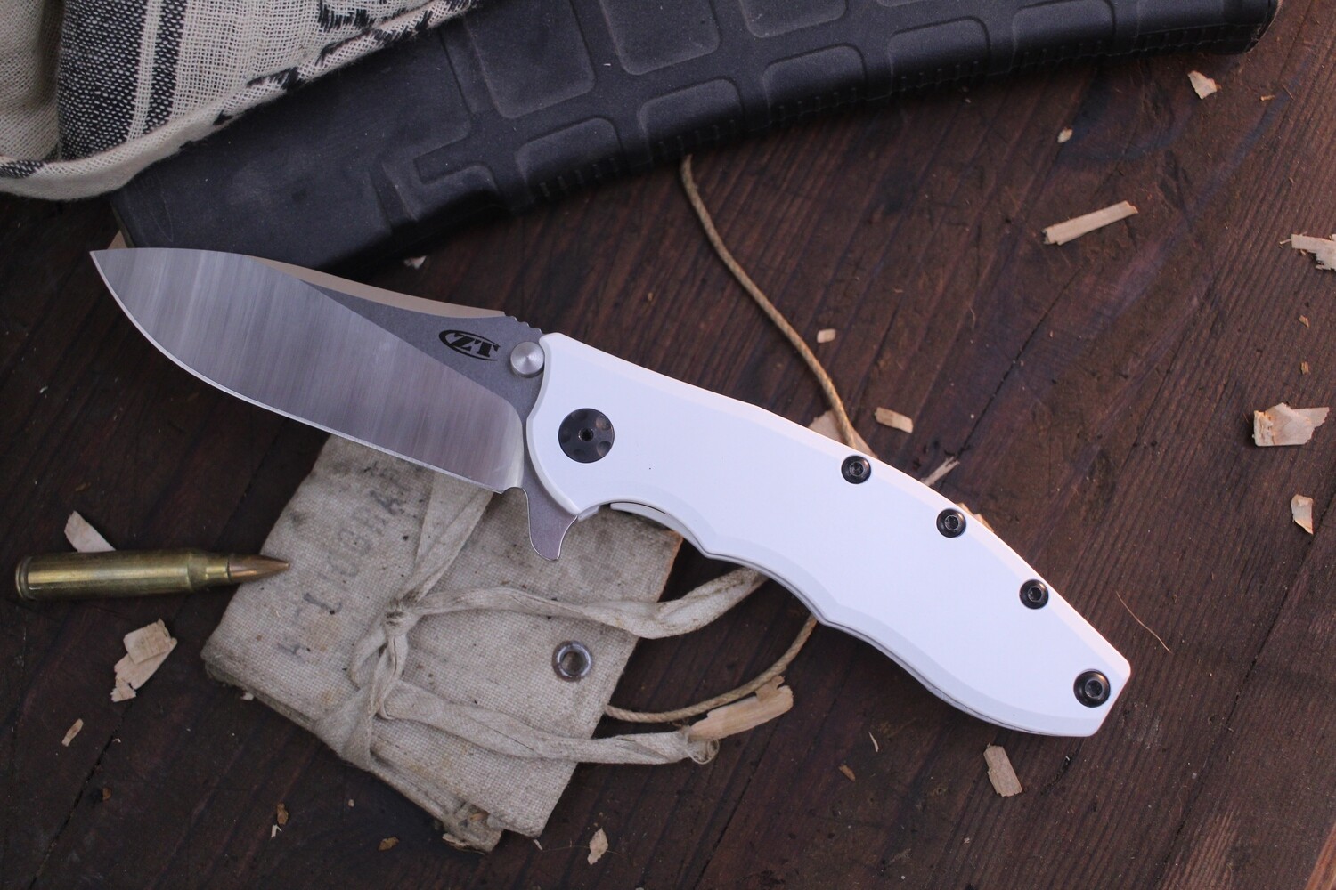 Zero Tolerance 0562TI Hinderer 3.5&quot; Frame Lock Flipper / White Cerakote Titanium / Satin 20CV